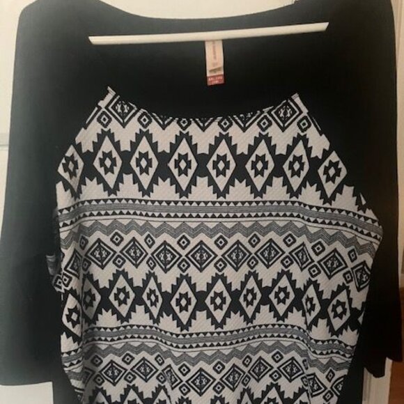 Womens XXL No Boundaries Shirt - Picture 1 of 5